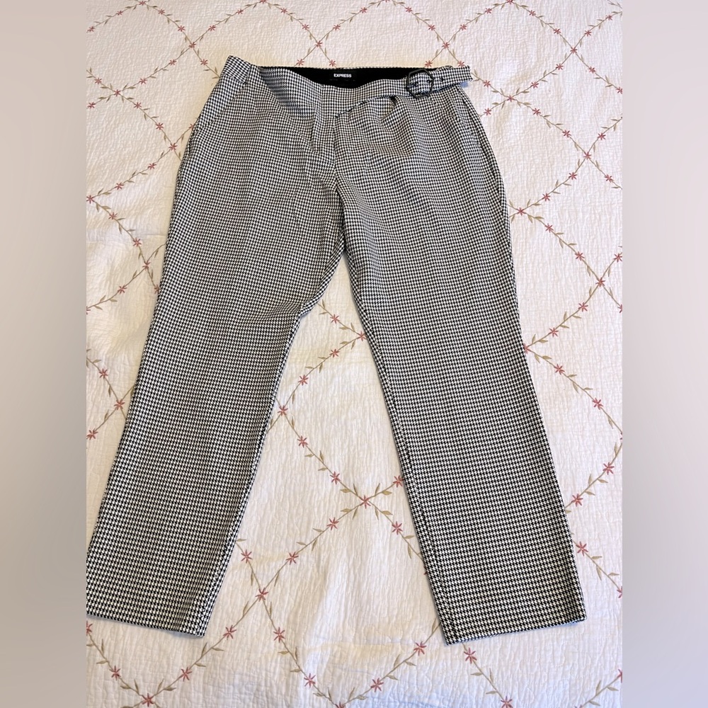 Women’s Express dress pants, Gingham pattern columnist ankle mid rise